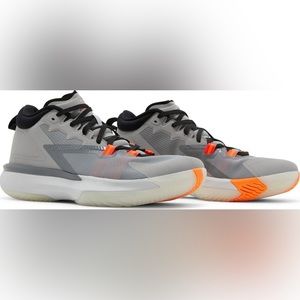 JORDAN
Zion 1 Light Smoke Grey Sneakers